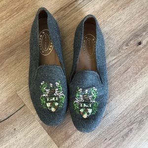 Stubbs and Wootton Crest slip on